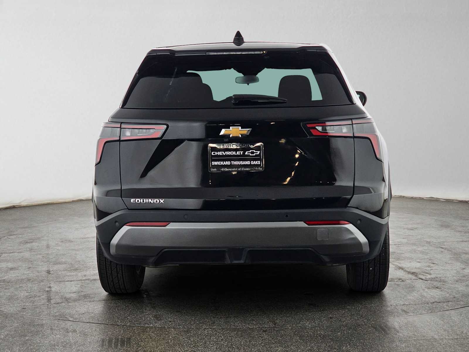 Used 2026 Chevrolet Equinox LT FWD image 4
