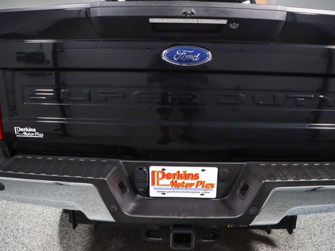 Used 2022 Ford F250 Lariat w/ Tremor Off-Road Package AWD/4WD image 8