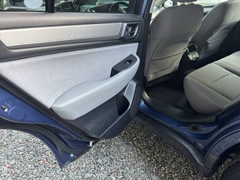 Used 2019 Subaru Outback 2.5i Premium AWD/4WD image 14