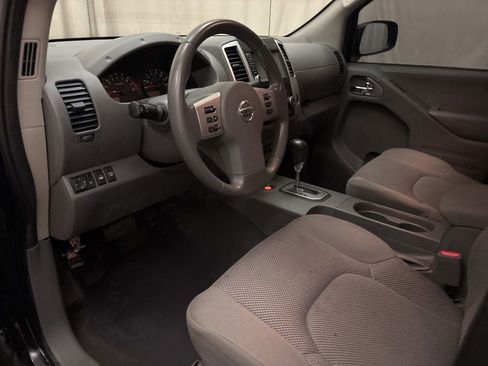 Used 2020 Nissan Frontier SV image 12