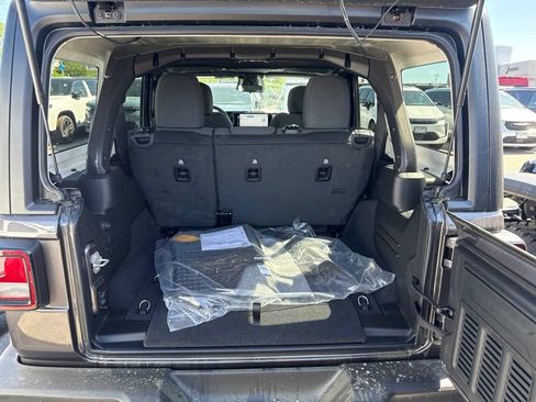 New 2026 Jeep Wrangler Unlimited Sport AWD/4WD image 20