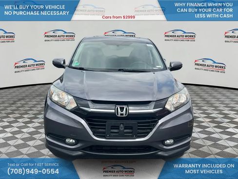Used 2018 Honda HR-V EX image 2