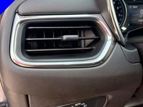 Used 2024 Chevrolet Equinox LT w/ LPO, Floor Liner Package FWD image 11