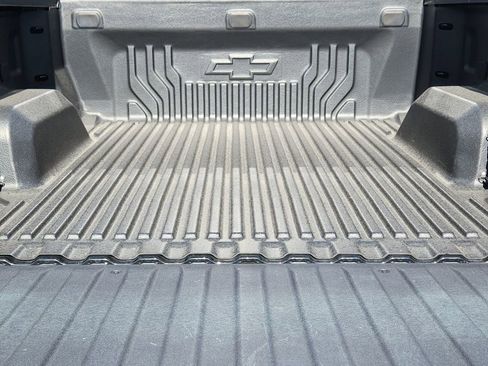 Used 2024 Chevrolet Silverado 1500 LT image 17