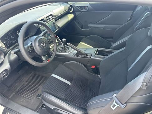 Used 2023 Toyota GR86 Premium RWD image 14