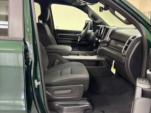 New 2026 RAM 1500 Big Horn AWD/4WD image 23