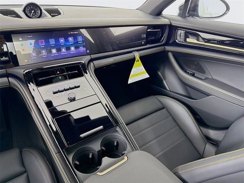 New 2026 Porsche Panamera 4 image 27