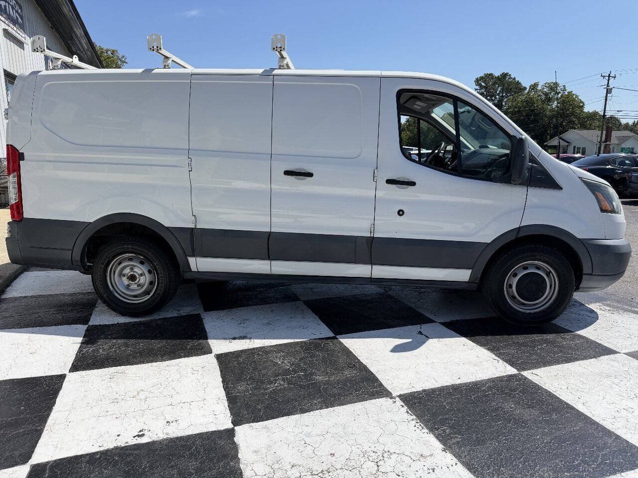 Used 2016 Ford Transit 150 130 Low Roof RWD image 5