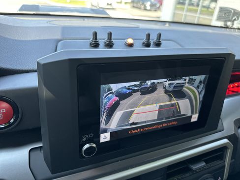 Used 2024 Toyota Tacoma TRD Sport RWD image 18