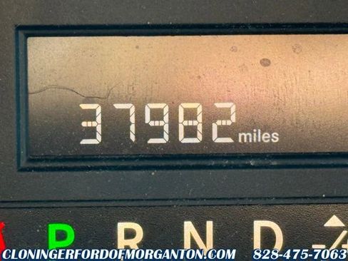 Used 2016 Dodge Grand Caravan SE image 18