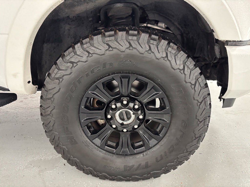Used 2020 Ford F250 Platinum w/ Tremor Off-Road Package AWD/4WD image 61