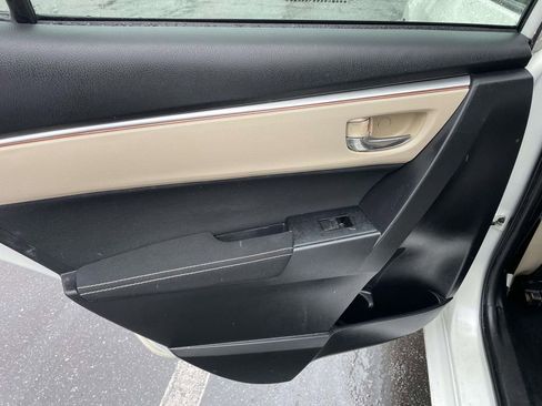 Used 2014 Toyota Corolla LE image 18