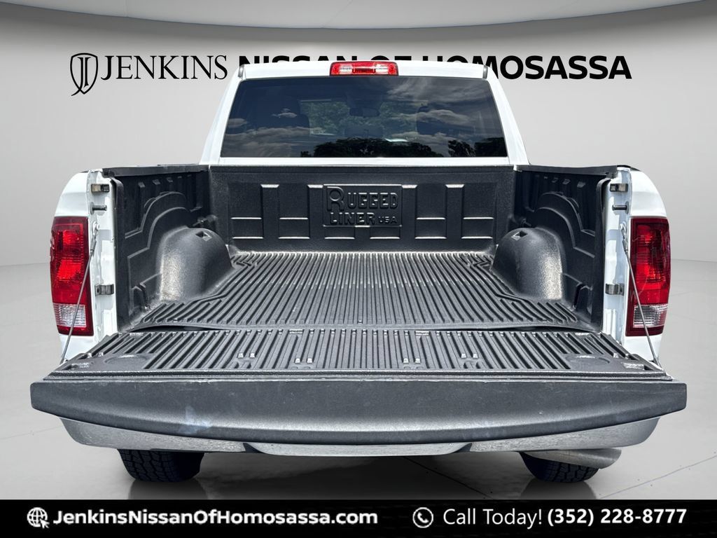 Used 2024 RAM 1500 Classic SLT AWD/4WD image 21