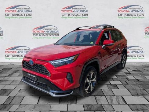 Used 2023 Toyota RAV4 SE w/ Weather & Moonroof Package AWD/4WD image 8