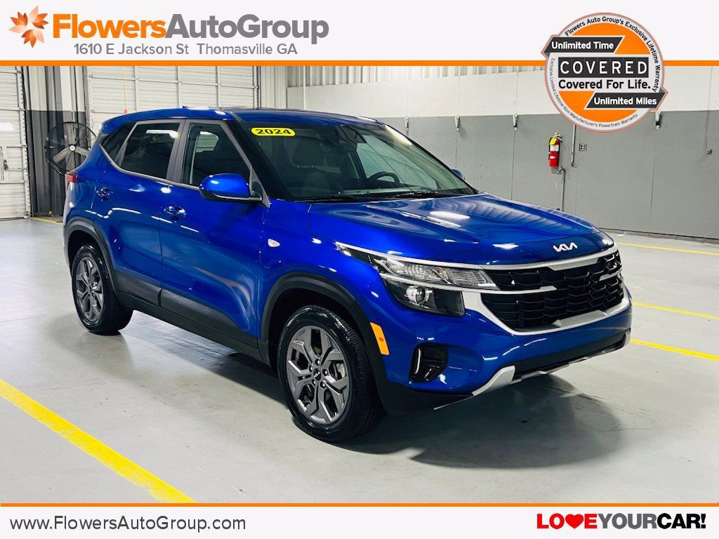 Used 2024 Kia Seltos LX AWD/4WD image 1