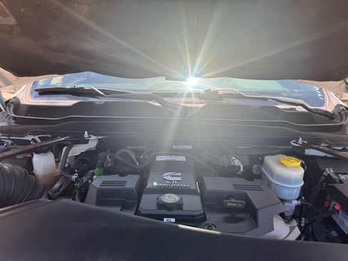 Used 2021 RAM 2500 Laramie image 32