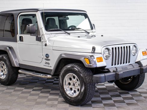 Used 2004 Jeep Wrangler X w/ Convenience Group AWD/4WD image 1