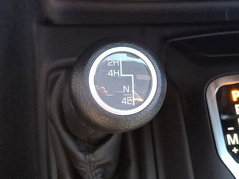 Used 2022 Jeep Wrangler Unlimited Sport AWD/4WD image 28