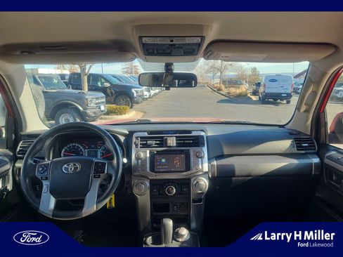 Used 2017 Toyota 4Runner SR5 image 20