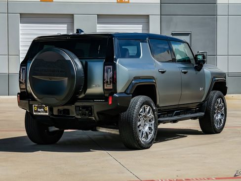 Used 2024 GMC Hummer EV 3X image 17