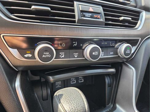 Used 2022 Honda Accord LX image 22
