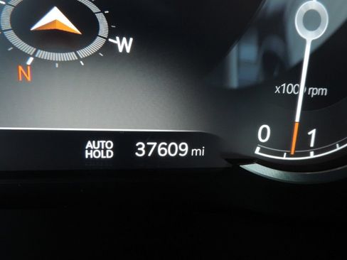 Used 2022 Genesis G70 3.3T RWD image 31