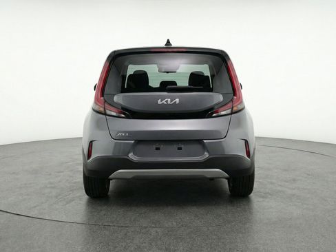 Used 2025 Kia Soul LX w/ LX Technology Package FWD image 7