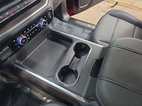 New 2026 GMC Sierra 3500 SLT w/ SLT Premium Package image 23