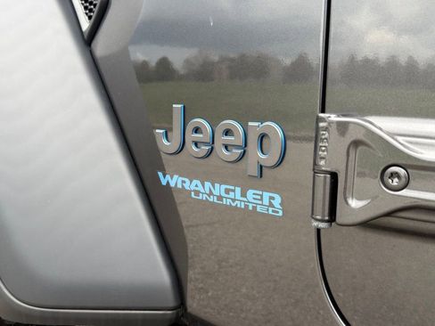 Used 2022 Jeep Wrangler Unlimited Rubicon 4xe image 47