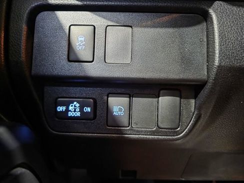 Used 2023 Toyota Tacoma SR AWD/4WD image 18