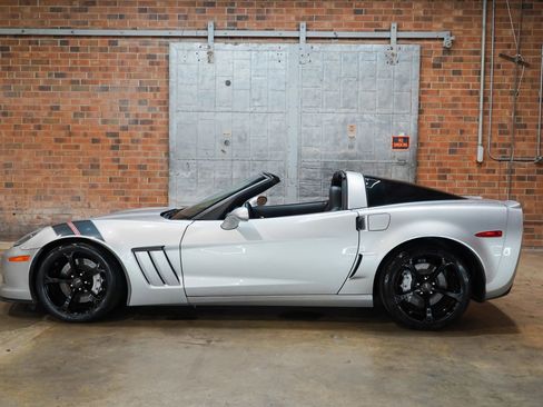 Used 2013 Chevrolet Corvette Grand Sport w/ 2LT Preferred Equipment Group RWD image 36