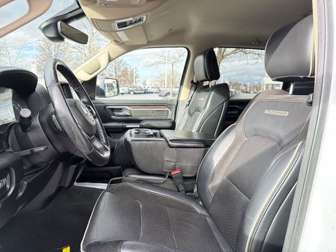 Used 2020 RAM 1500 Laramie w/ Off Road Group image 18