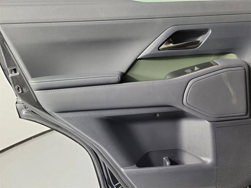 Used 2025 Lexus GX 550 image 10