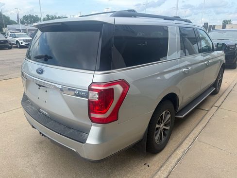 Used 2019 Ford Expedition Max XLT w/ Equipment Group 202A AWD/4WD image 6