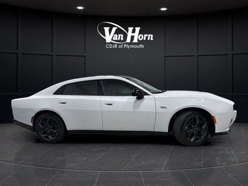 New 2026 Dodge Charger R/T AWD/4WD image 8
