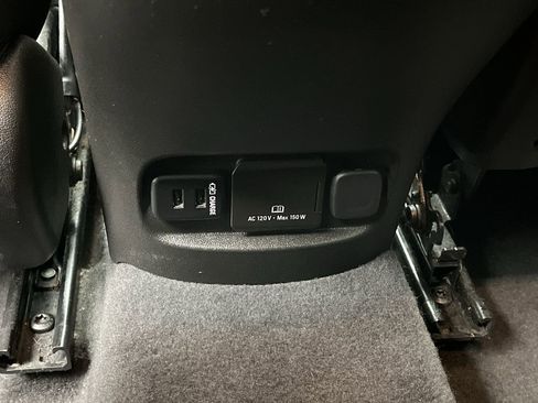 Used 2016 Chevrolet Malibu LT FWD image 11