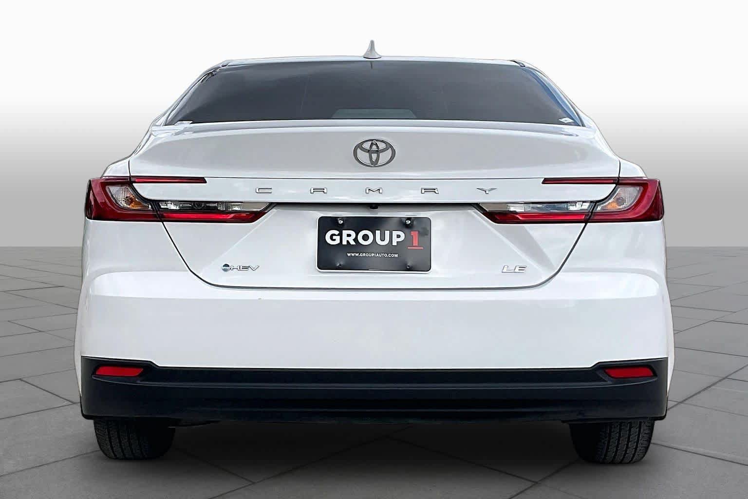 Used 2026 Toyota Camry LE w/ Convenience Package FWD image 5