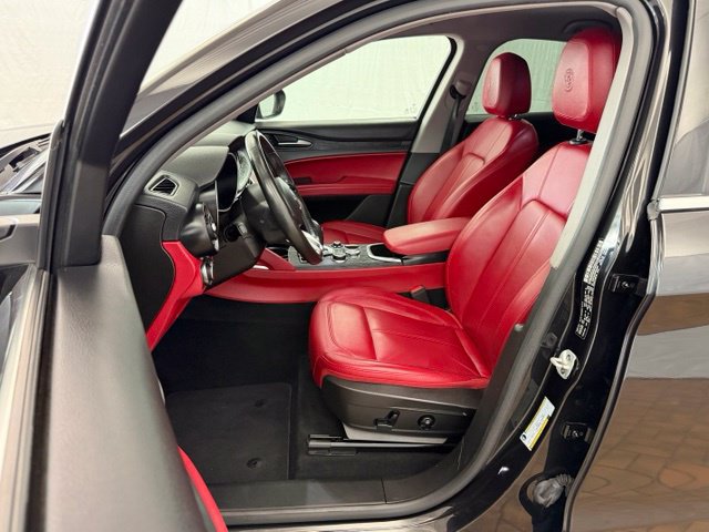 Used 2021 Alfa Romeo Stelvio Sprint w/ Cold Weather Package AWD/4WD image 12