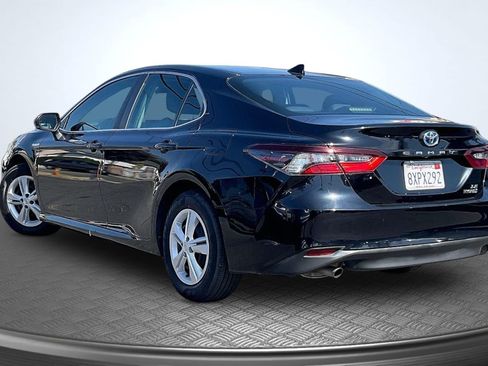 Used 2021 Toyota Camry LE FWD image 2
