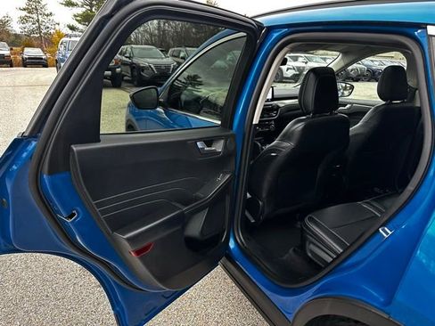 Used 2021 Ford Escape Titanium AWD/4WD image 19