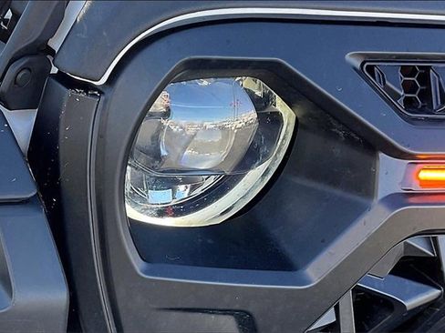 Used 2024 Jeep Gladiator Rubicon w/ Convenience Group image 32