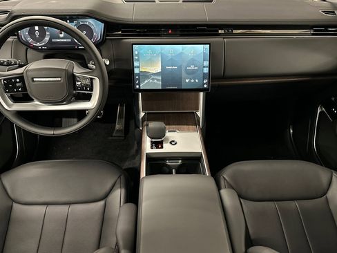 New 2025 Land Rover Range Rover Long Wheelbase SE image 25