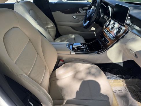 Used 2015 Mercedes-Benz C 300 4MATIC Sedan image 31