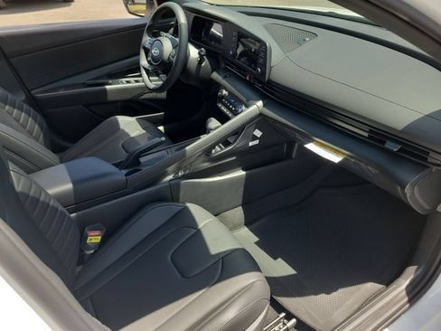 New 2026 Hyundai Elantra SEL Sport FWD image 20