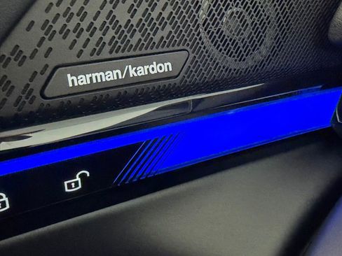 Used 2025 BMW i5 xDrive40 w/ Premium Package image 21