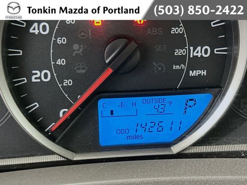 Used 2015 Toyota RAV4 XLE image 12