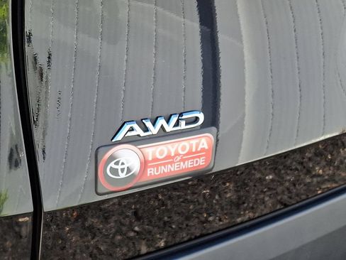 Certified 2024 Toyota Grand Highlander AWD image 29