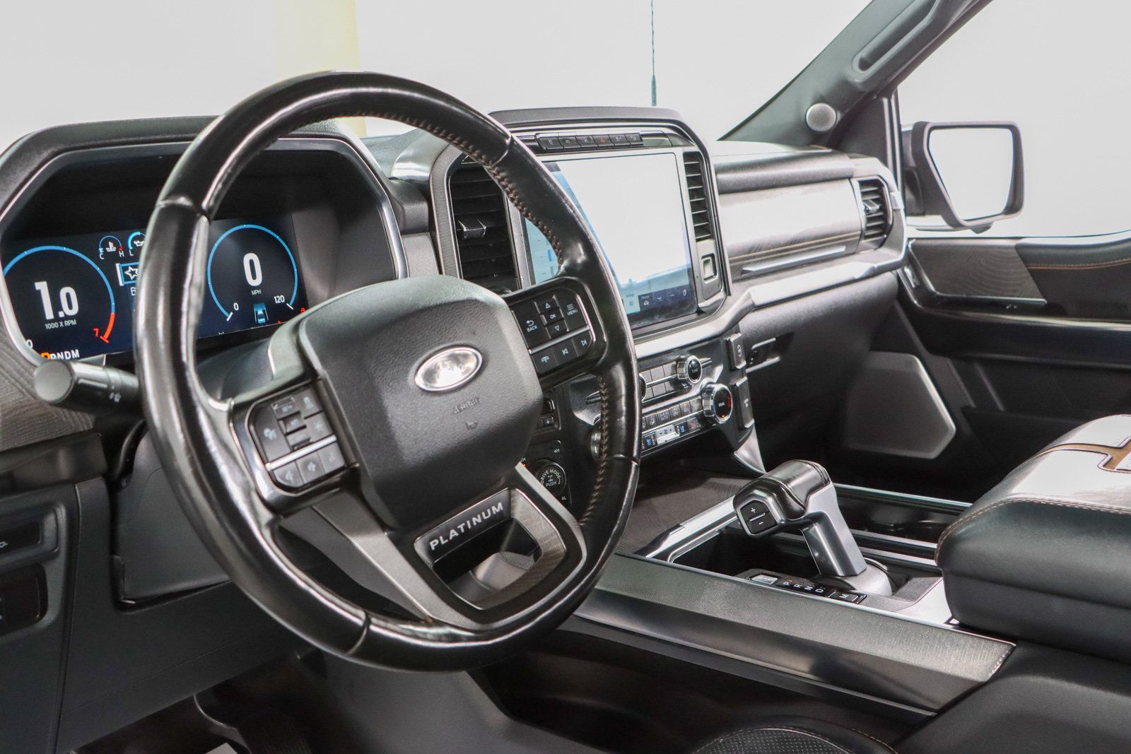 Used 2022 Ford F150 Platinum w/ Equipment Group 701A High AWD/4WD image 26