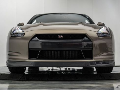 Used 2009 Nissan GT-R Premium AWD/4WD image 38