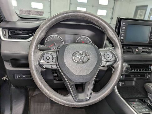 Used 2019 Toyota RAV4 LE image 34